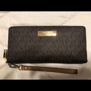 Brown Michael Kors Wallet